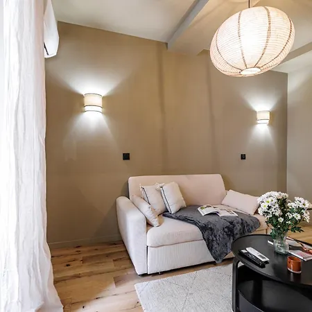 Wonderful Close To Garibaldi - Aircon Apartmán